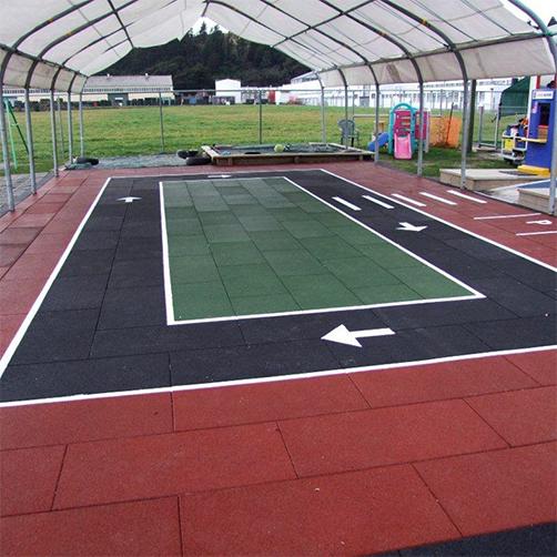 Fallschutzplatten Parcours